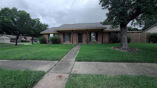 7003 Captain Dr, Houston, TX, 77036-5307 | Card Image