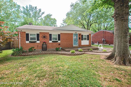 9806 Titan Dr, Louisville, KY, 40229-1829 | Card Image