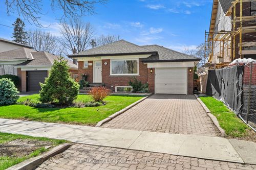 136 Lothian Ave, Etobicoke, ON, M8Z4L4 | Card Image
