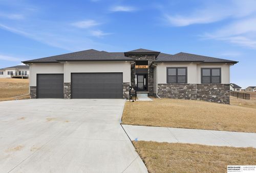 20126 S St, Omaha, NE, 68135-4361 | Card Image