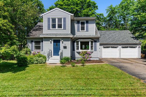 1 Hiawatha Ave, Essex Junction, VT, 05452-4604 | Card Image