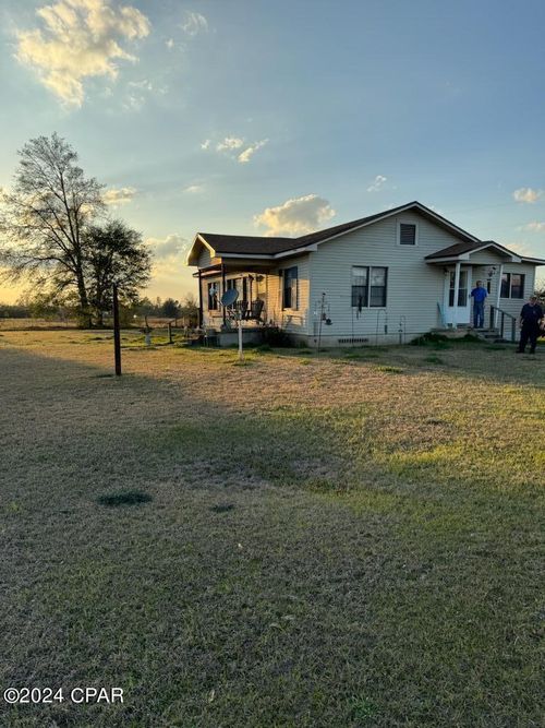 2852 Kynesville Rd, Cottondale, FL, 32431-7518 | Card Image