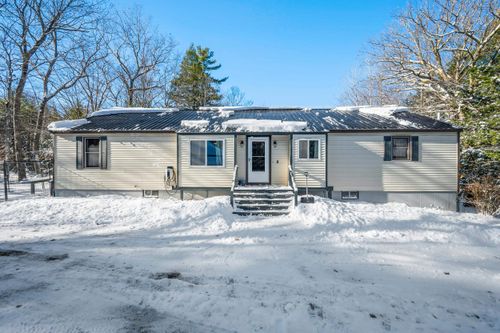 8 Ross Farm Rd, Albany, NH, 03818-7434 | Card Image