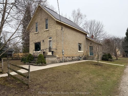 293 Drummond St, Huron, ON, N0M1H0 | Card Image