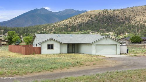 7547 Silver Saddle Rd, Flagstaff, AZ, 86004-6266 | Card Image