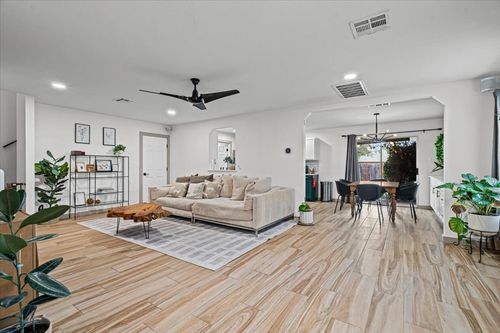 120 Hillhouse Ln, Manchaca, TX, 78652-3546 | Card Image