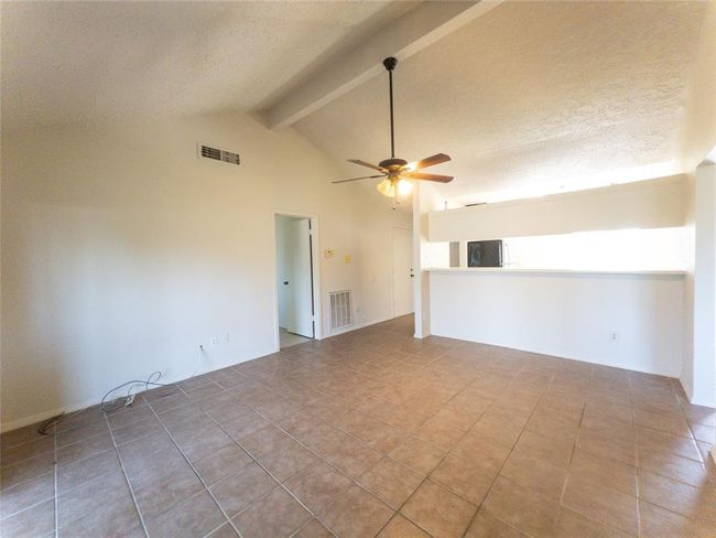2907 Helmsley Dr, House other with 4 bedrooms, 2 bathrooms and null parking in Pearland TX | Image 8