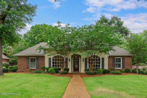 207 Hillside St, Ridgeland, MS, 39157-9747 | Card Image