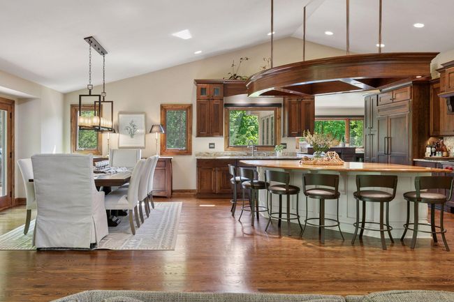 1405 W Farm Rd, House other with 5 bedrooms, 5 bathrooms and null parking in Chaska MN | Image 21