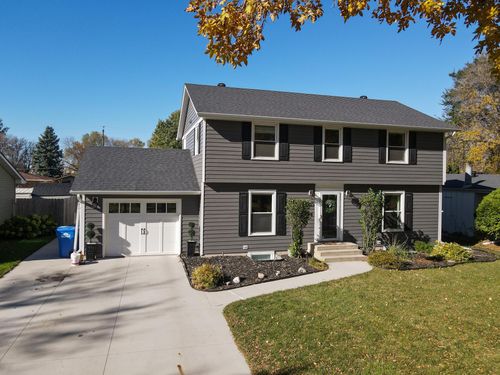 2825 11th St S, Fargo, ND, 58103-6009 | Card Image