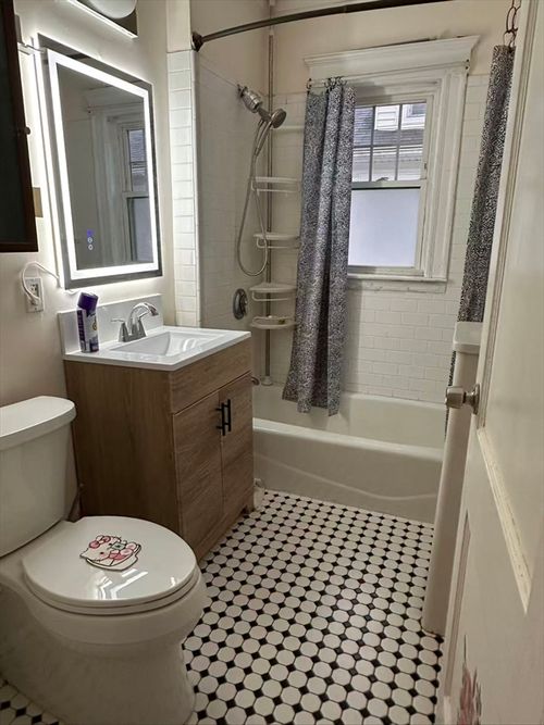 26 Ellerton Rd, Quincy, MA, 02169-6810 | Card Image