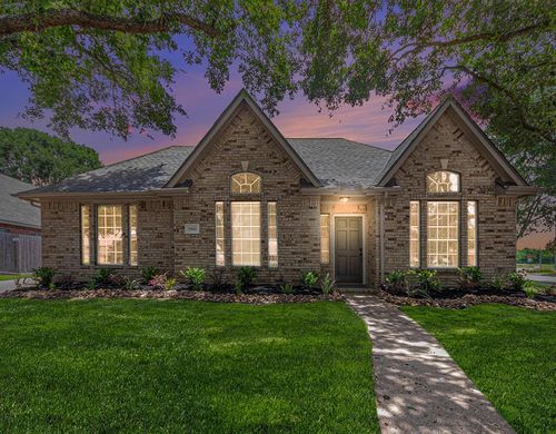 7643 Rainbow Bend Drive, Pasadena, TX, 77505 | Card Image