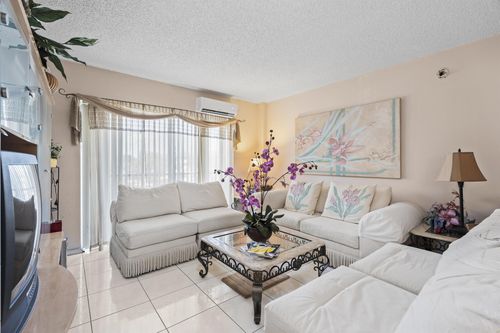 413-4174 Inverrary Drive, Lauderhill, FL, 33319 | Card Image