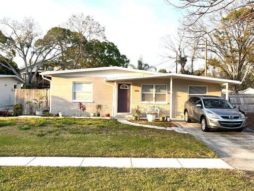 225 83rd Ave Ne, St Petersburg, FL, 33702-3829 | Card Image