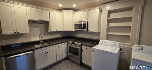 apt-3-50 Broad St, Norwich, CT, 06360-3657 | Card Image