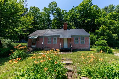 12 Wilder St, Peterborough, NH, 03458-1067 | Card Image