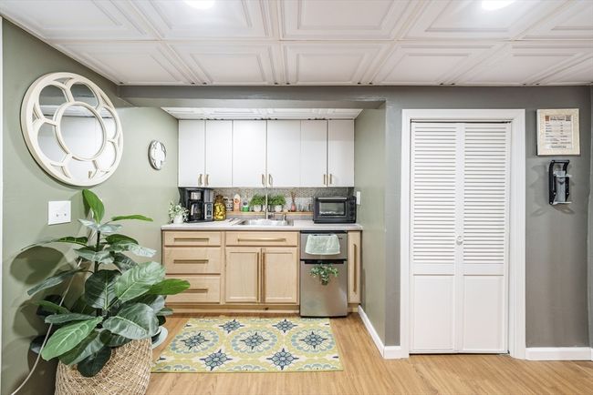 107 Howard St, House other with 2 bedrooms, 3 bathrooms and 4 parking in Belchertown MA | Image 16