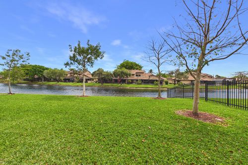 9780-9780 Nob Hill Ct, Sunrise, FL, 33351-4600 | Card Image