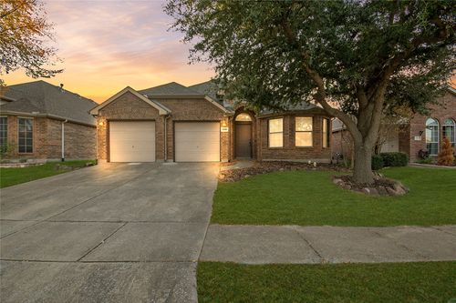549 Hickory Ln, Fate, TX, 75087-6710 | Card Image