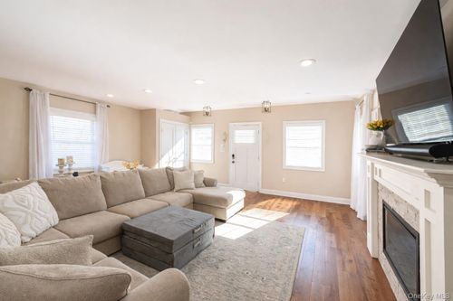 36 West Blvd, East Rockaway, NY, 11518-2520 | Card Image