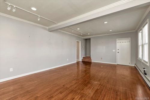 700 Partridge Avenue, Hempstead, NY, 11552 | Card Image