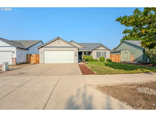 3643 Ne Hembree St, McMinnville, OR, 97128-9230 | Card Image
