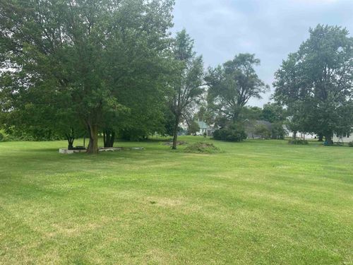 9370 W Railroad St, Orland, IN, 46776-5412 | Card Image