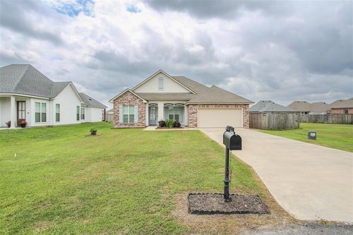 1731 N Haniel Dr, Lake Charles, LA, 70611-3530 | Card Image