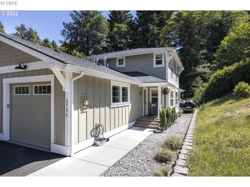 2758 Ne 19th St, Lincoln City, OR, 97367-3968 | Card Image