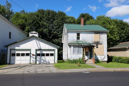 35 Roxbury Road, Mexico, ME, 04257 | Card Image