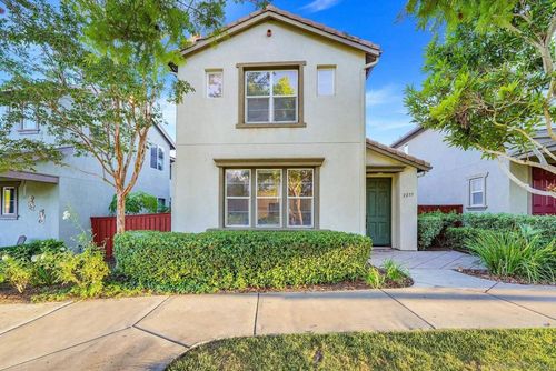 2235 Old Barn Ln, Chula Vista, CA, 91915-1946 | Card Image