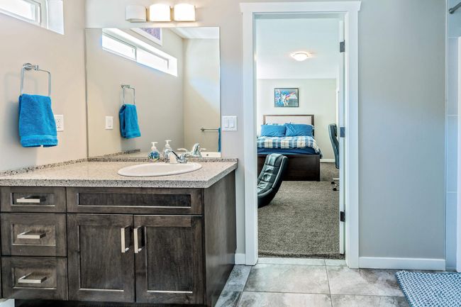 10553 248 St, House other with 5 bedrooms, 4 bathrooms and 4 parking in Maple Ridge BC | Image 16