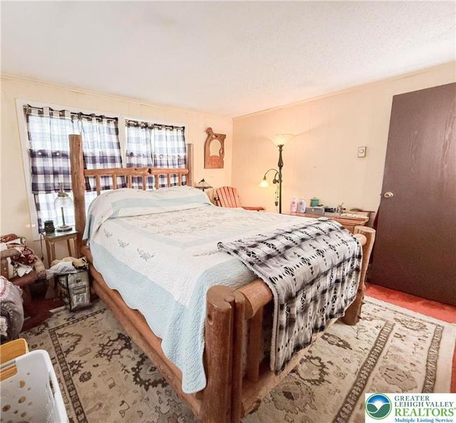 353 Bollinger Rd, House other with 3 bedrooms, 1 bathrooms and null parking in Kunkletown PA | Image 17