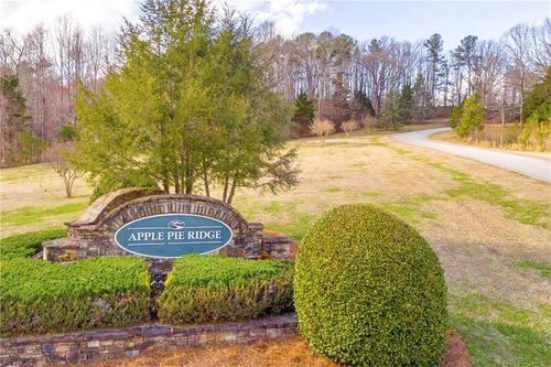1 Planters Pointe Dr, Baldwin, GA, 30511 | Card Image