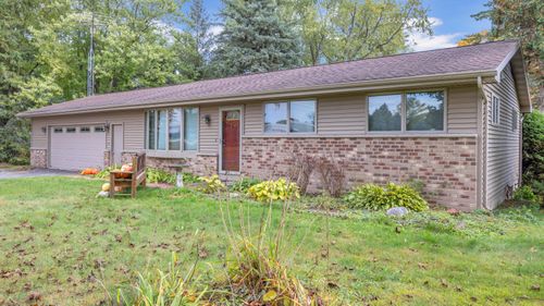 846 County Road B, Campbellsport, WI, 53010-1403 | Card Image