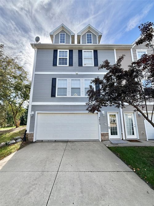 3035 Sw Arlan Ln, Ankeny, IA, 50023-6827 | Card Image