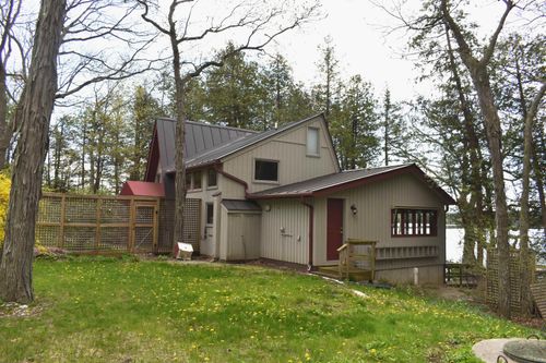 705 Cedar Beach Rd, Charlotte, VT, 05445-4438 | Card Image