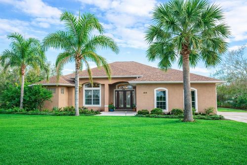 1018 Lightfoot Rd, WIMAUMA, FL, 33598-7702 | Card Image