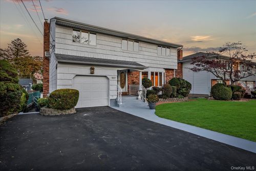 1827 Jefferson Ave, North Bellmore, NY, 11710-2617 | Card Image