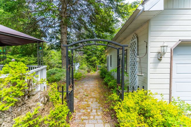 1700 Kushog Lake Rd, House other with 3 bedrooms, 2 bathrooms and 2 parking in Algonquin Highlands ON | Image 32