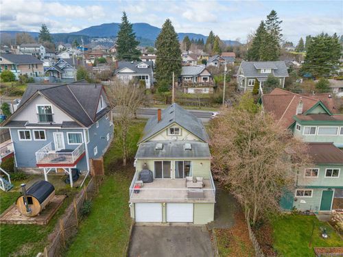 38 Machleary St, Nanaimo, BC, V9R2G4 | Card Image