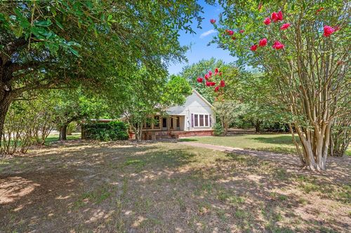 211 S Olive St, Grapeland, TX, 75844-3135 | Card Image