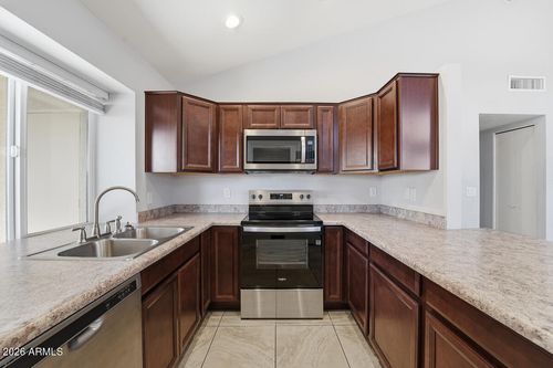 1049-4601 N 102nd Ave, Phoenix, AZ, 85037-5202 | Card Image