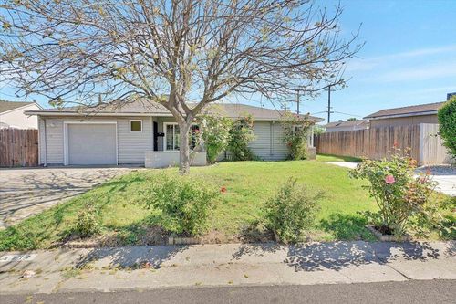 2717 Ribier Way, Rancho Cordova, CA, 95670 | Card Image