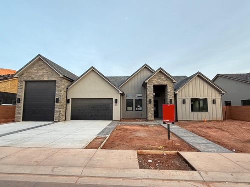 26 N 640 W, Ivins, UT, 84738 | Card Image