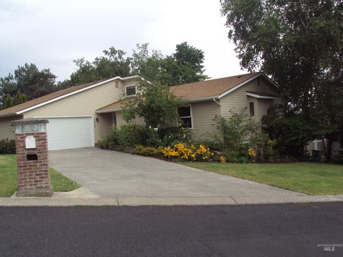 2324 15th St, Lewiston, ID, 83501-6368 | Card Image