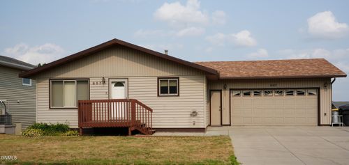 607 33rd Street, Bismarck, ND, 58501 | Card Image