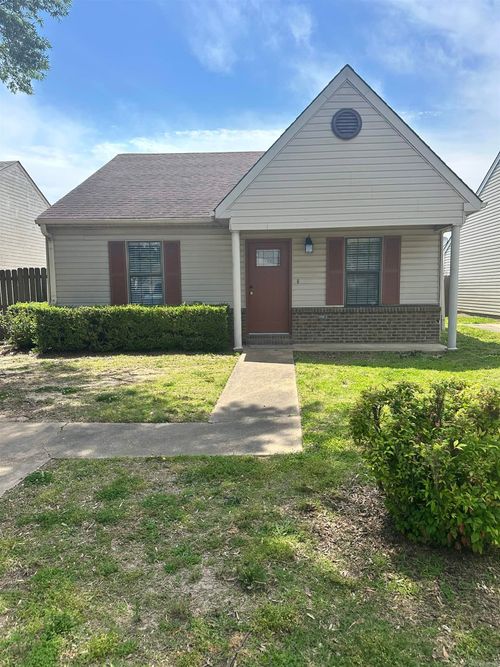 121 Sequoia St, Wynne, AR, 72396-3700 | Card Image