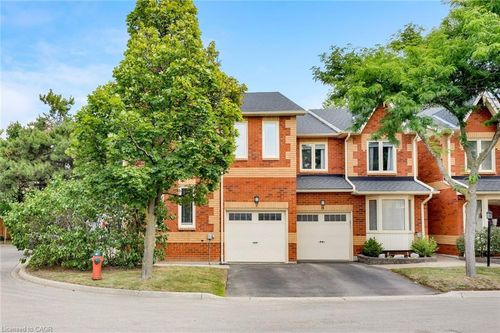 7-2006 Glenada Cres, Oakville, ON, L6H5R9 | Card Image