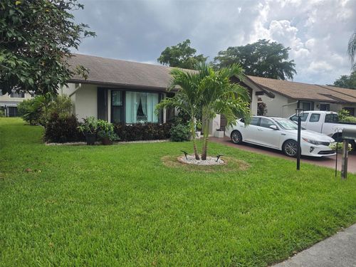 2098 Sw 17th Dr, Deerfield Beach, FL, 33442-6112 | Card Image
